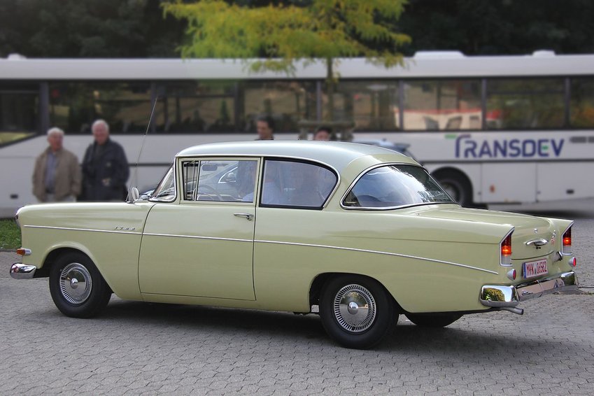 אופל רקורד 1959.JPG (143.69 KiB) נצפה 6432 פעמים אופל רקורד 1959.JPG